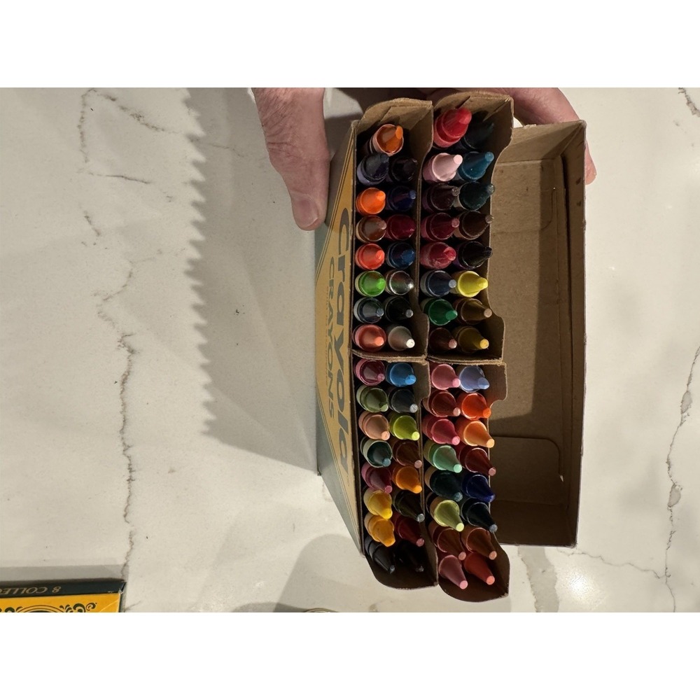 Crayola Collector's Colors Limited Edition Tin Box (1991) 72 Crayons Open Box - Picture 9 of 10